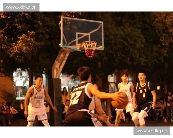 直击激情赛场全程直播男篮巅峰对决见证青春热血与荣耀时刻